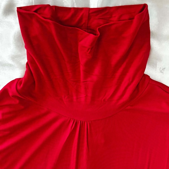 TURTLENECK, RUCHED CUFFS, TANGO RED, SZ 4X, LONG SLEEVES, RELAXED FIT, RAYON - Picture 7 of 8